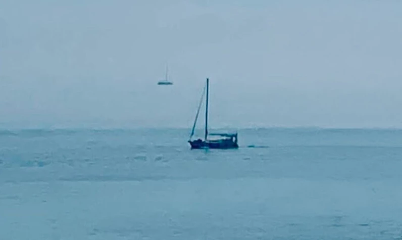 Uçan Hollandalı Ege'de görüldü! Bu gemi suda mı havada mı?