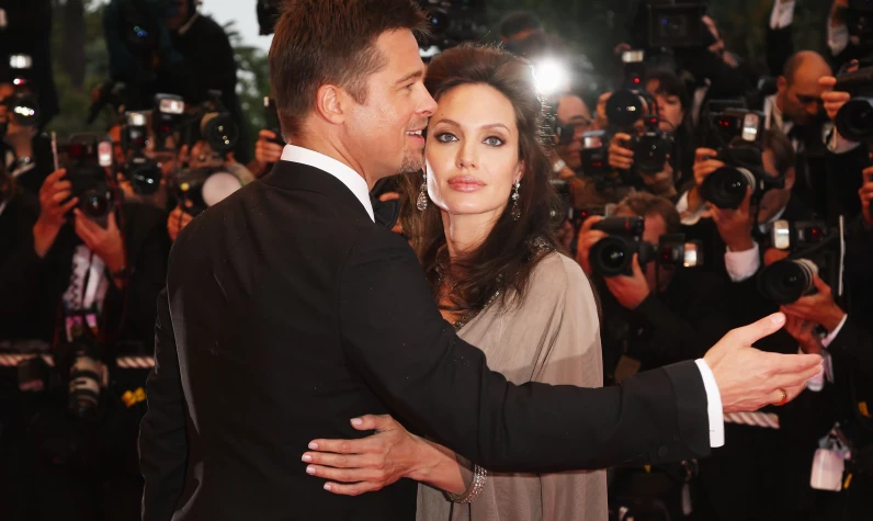 Brad Pitt'ten sonra gönlünü ünlü rapçiye kaptırdı! Angelina Jolie yeni aşkıyla görüntülendi!