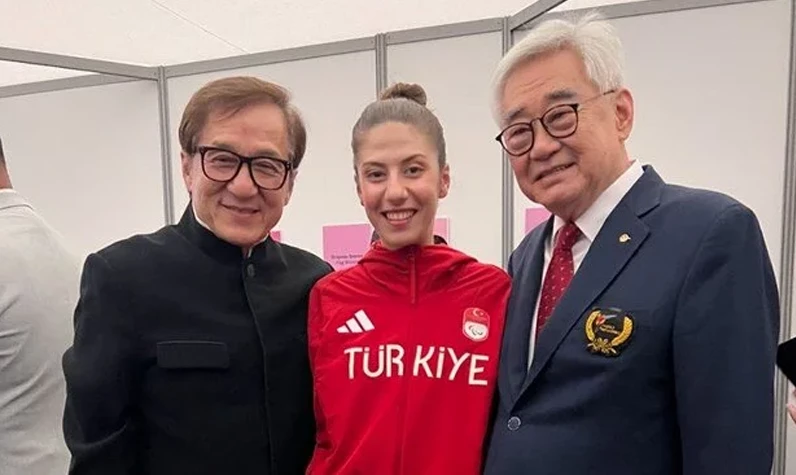 Milli sporcu Meryem Betül Çavdar'dan Jackie Chan paylaşımı viral oldu!