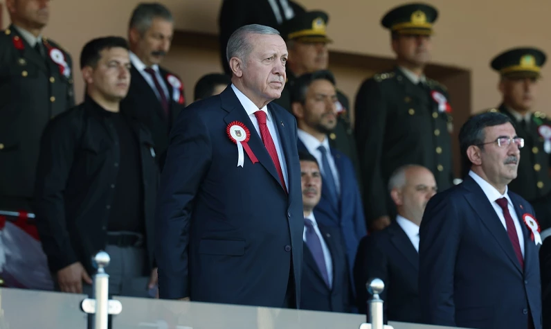 Cumhurbaşkanı Erdoğan, Karabağ şehitlerinin aileleriyle görüştü