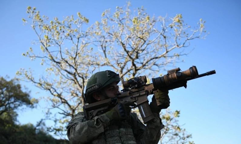 Terör örgütünde çözülme sürüyor! MSB duyurdu! Biri daha teslim oldu