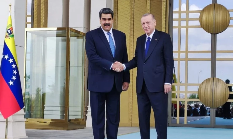 Son dakika... Cumhurbaşkanı Erdoğan, Venezuela Devlet Başkanı Maduro ile görüştü