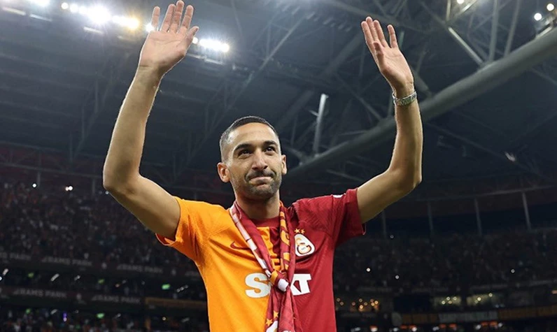 Galatasaray'da yıldızlar bir bir kayıyor! Ziyech de yolcu...