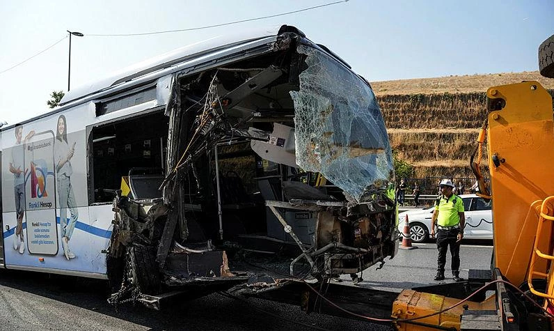 Metrobüs kazasında ifadeler ortaya çıktı! Akıllara durgunluk veren savunma: 'Kusurum yok ben de son anda kurtuldum'