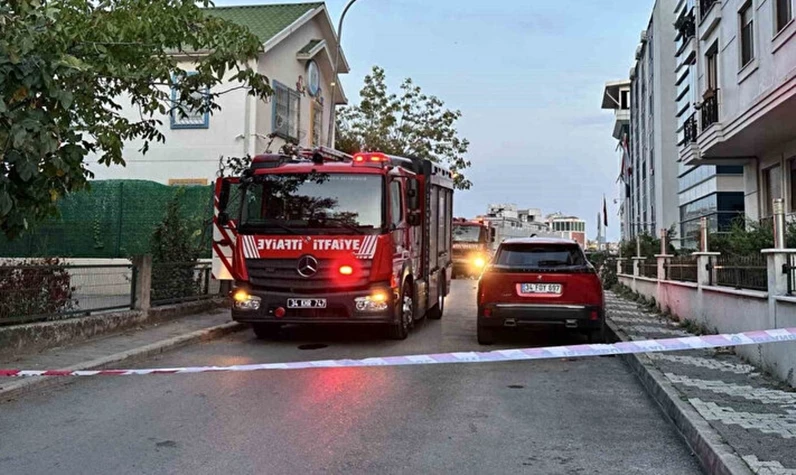 İstanbul'da kimyasal madde alarmı: Sokak trafiğe kapatıldı