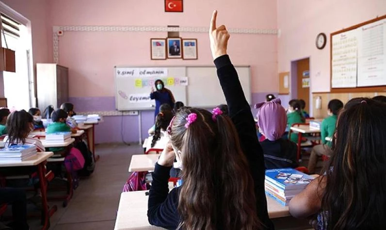 İstanbul'da 9 Eylül Pazartesi sabahçılar okula geç mi başlayacak? Lisede dersler saat kaçta başlayacak?