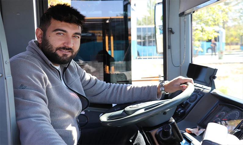 Otobüs şoförü, yolcunun hayatını kurtardı! Fenalaşan yolcuyu hasteneye yetiştirdi