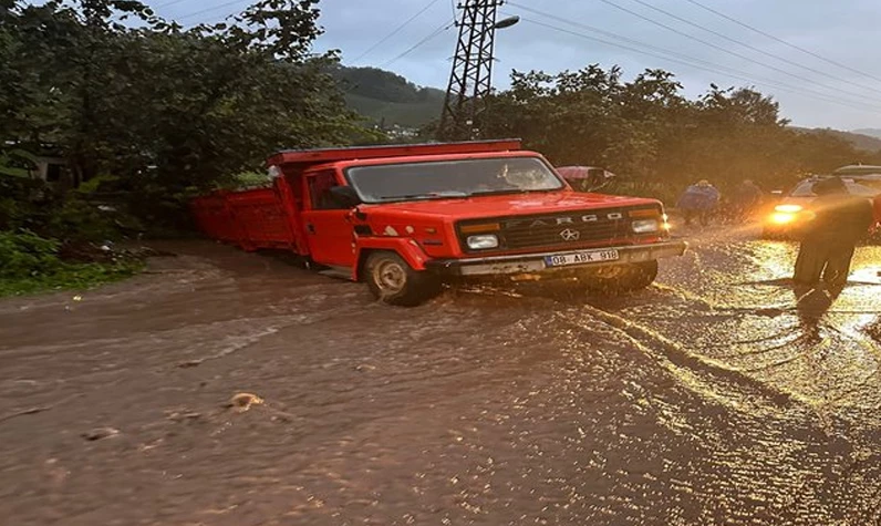 Artvin'de sel felaketi: Vali Cengiz Ünsal son durum hakkında bilgi verdi