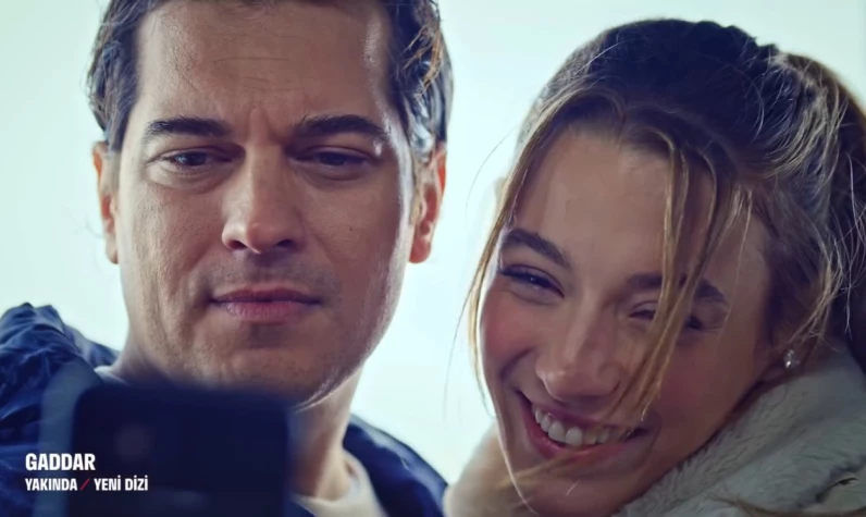 Çağatay Ulusoy yeni bir aşka yelken açtı! Gönlünü güzel oyuncuya kaptırdı!