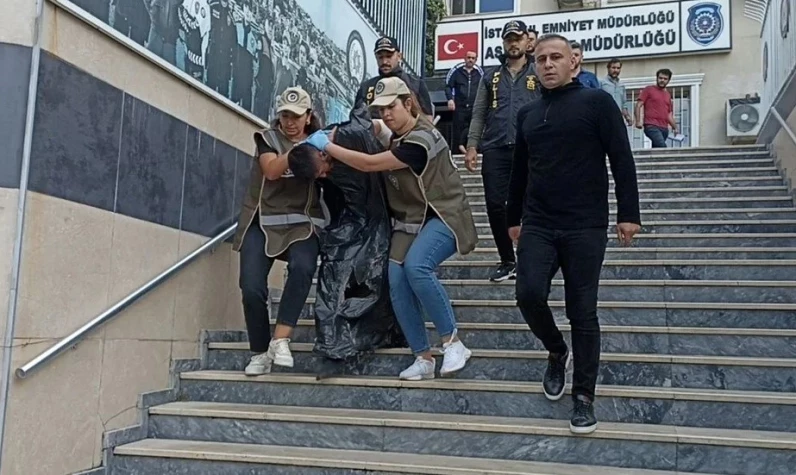 Polis Şeyda Yılmaz'ı şehit eden katile hak ettiği muamele! Hayvan aracına bindirildi! Çöp poşeti detayına dikkat