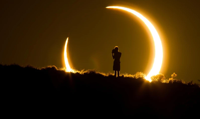 Ekim ayında bir siyasetçi ölecek! Ünlü astrologdan dikkat çeken kehanet! Süper kanlı ay tutulması öncesi Türkiye'ye etkilerini anlattı!