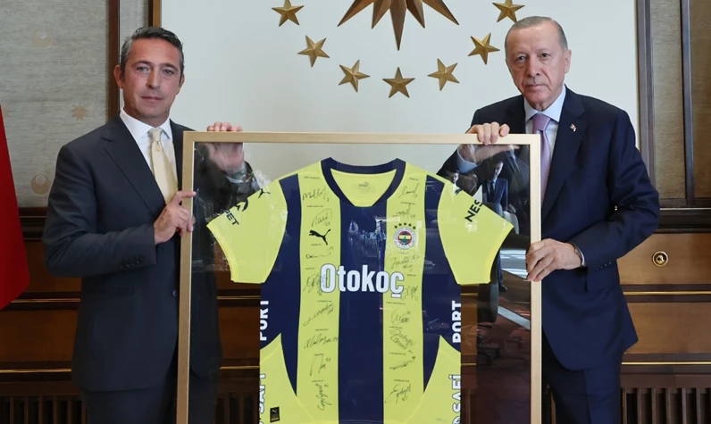 Cumhurbaşkanı Erdoğan, Fenerbahçe Başkanı Ali Koç ve yönetimini kabul etti