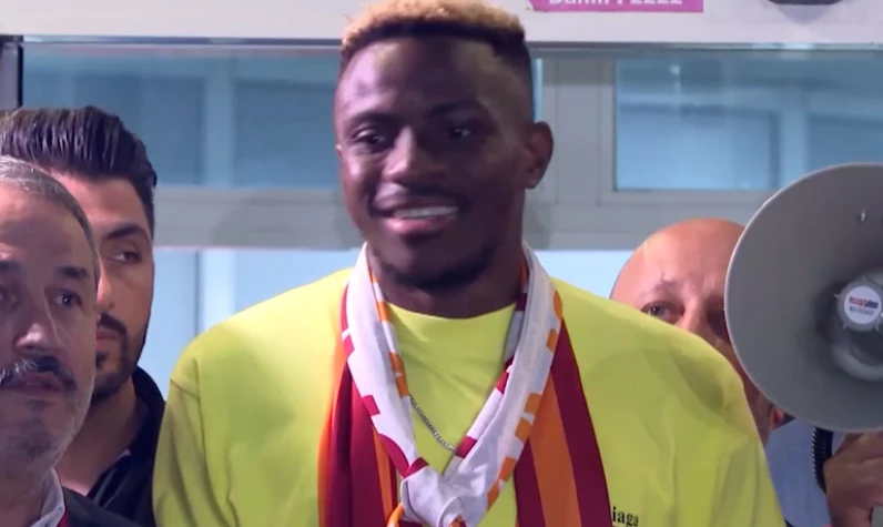 Galatasaray'ın yeni transferi Victor Osimhen, İstanbul'da