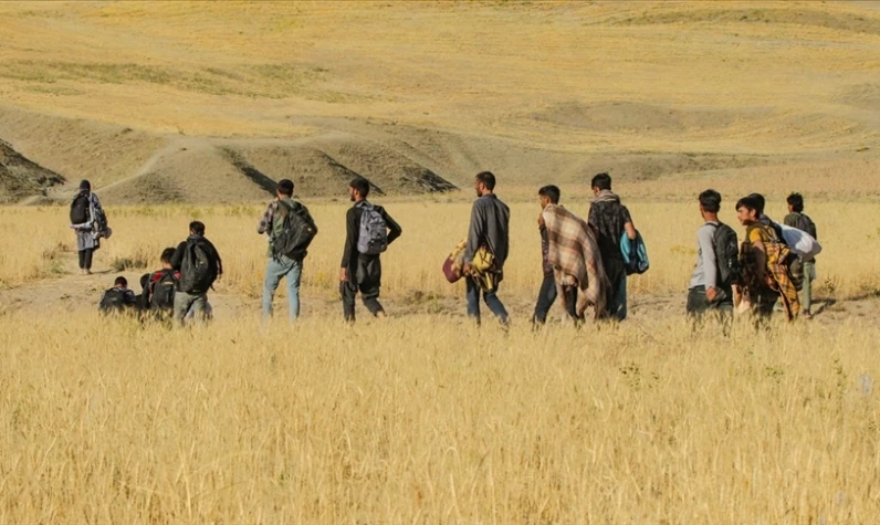 O ülke göçmenlerle ilgili düğmeye bastı: 2 milyon kişi sınır dışı edilecek!