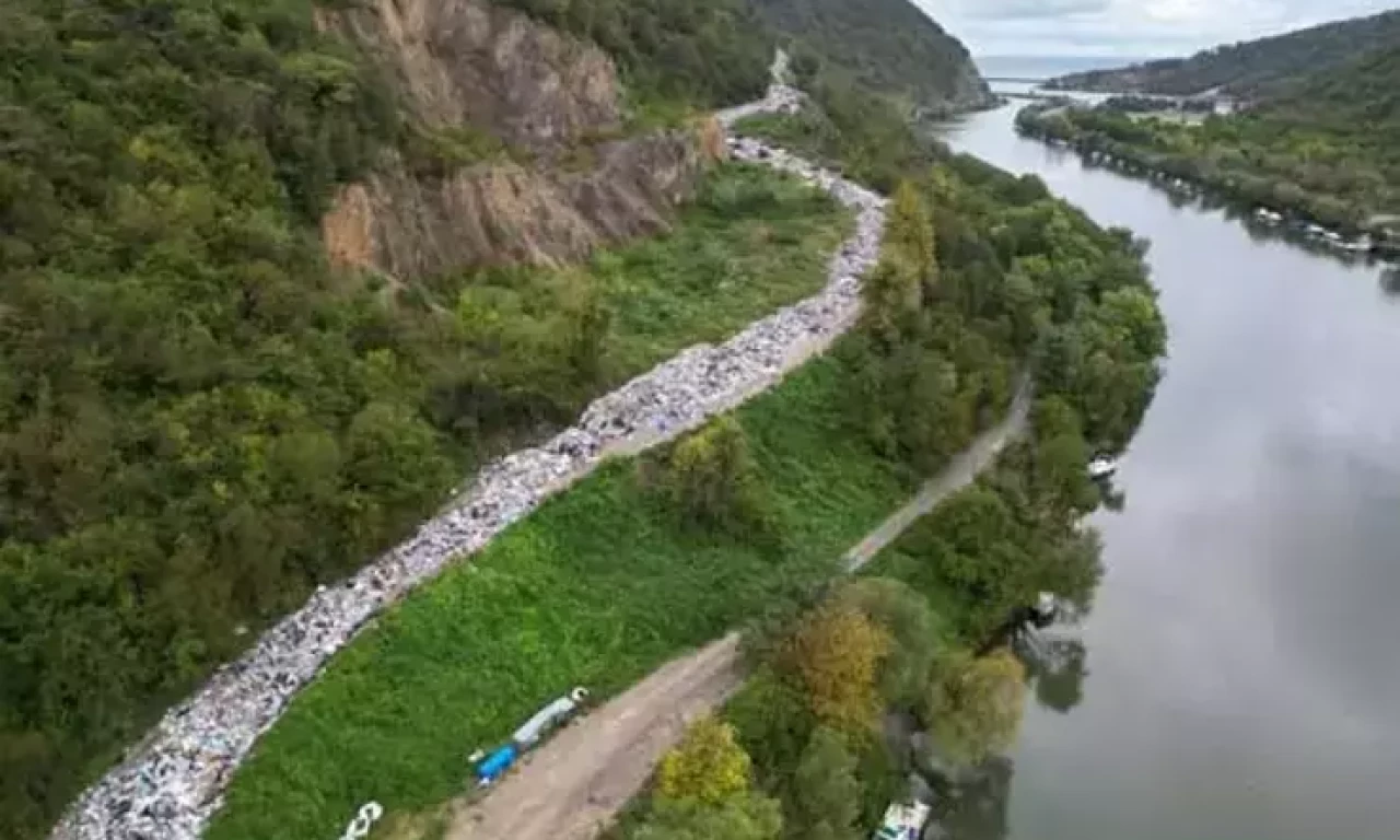 CHP belediyeciliği çöp, çukur çamur demek! Karadeniz'in incisindeki çöp yığınlarına bakanlıktan inceleme!