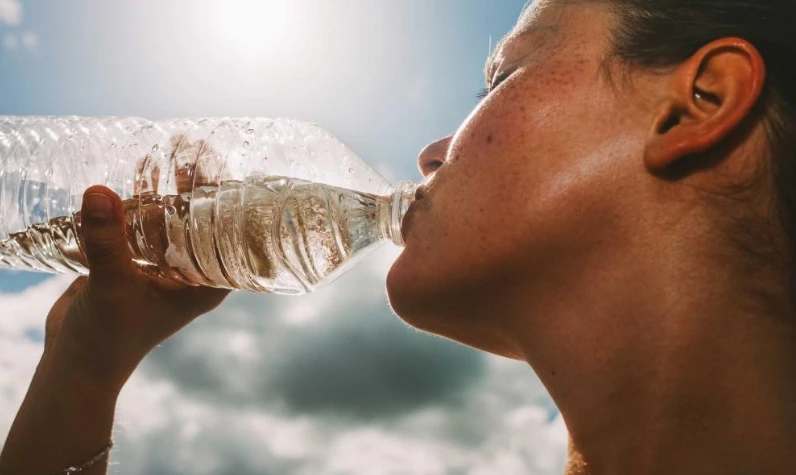 Sürekli susuzluk yaşıyorsanız metabolik sendroma yakalanmış olabilirsiniz! İşte mutlaka dikkate alınması gereken işaretler