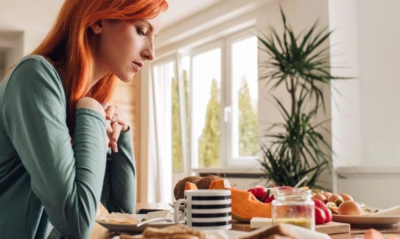 Beslenme ve depresyon arasında bağlantı bulundu! Hangi yiyecekler depresyona yol açıyor? Bir daha ağzınıza sokmayacaksınız