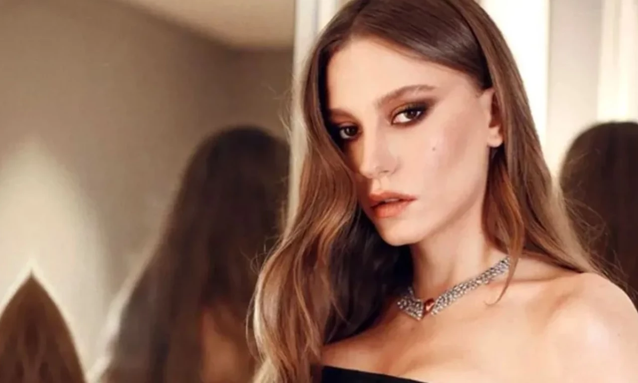 Serenay Sarıkaya'yı görenler tanıyamadı! Yeni imajıyla göz kamaştırdı!