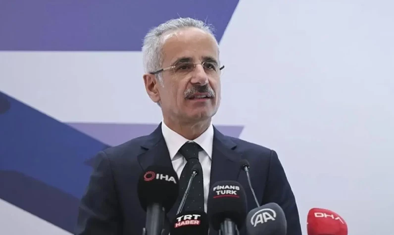 Bakan Uraloğlu açıkladı: Türkiye'deki çağrı cihazlarında risk var mı?