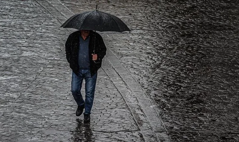 İstanbullular dikkat! Meteoroloji uyardı: Gök görültülü sağanak yağış etkisi altına alacak!