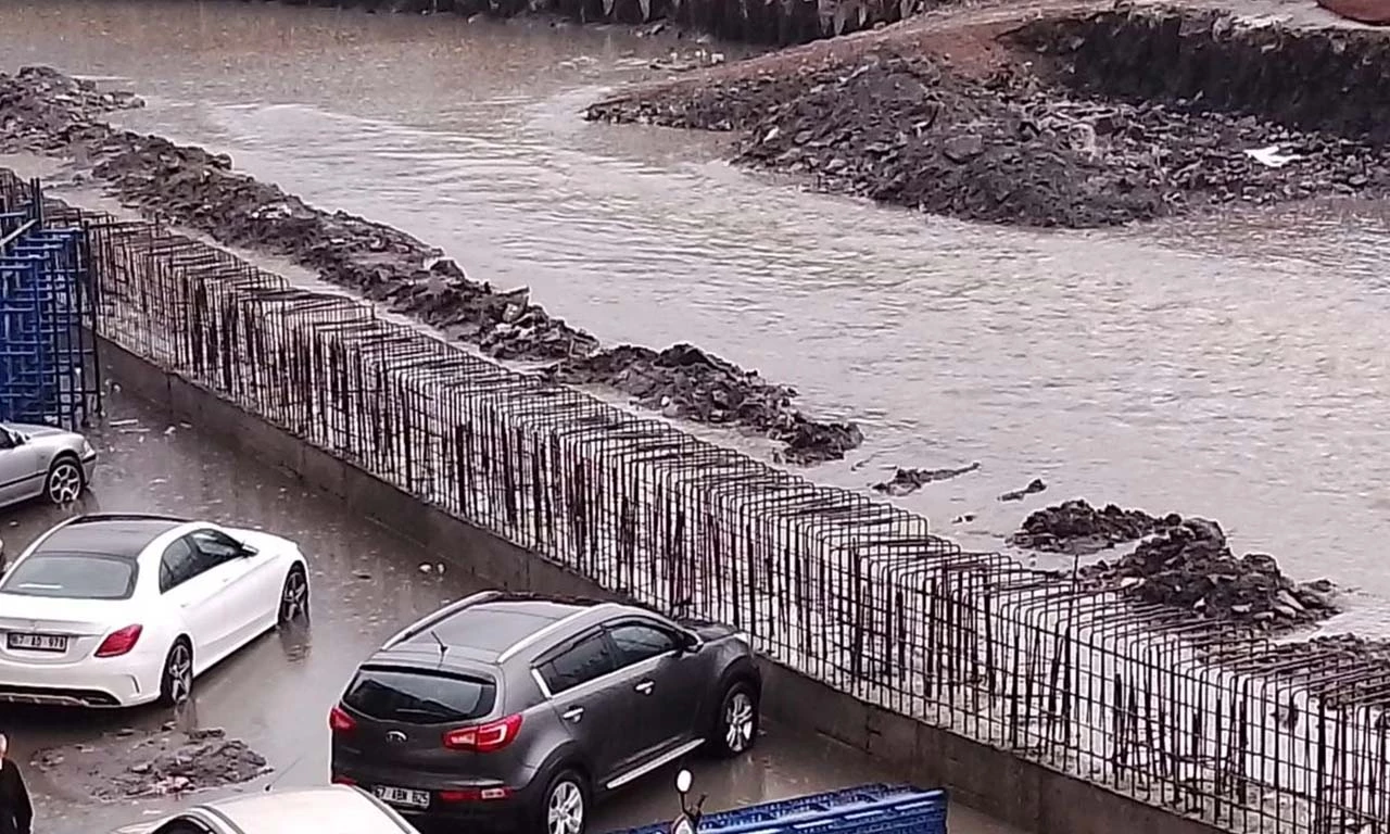 Zonguldak, Bartın, Kastamonu 2 Ekim okullar tatil mi? Çarşamba hangi illerde okullara yağmur tatili var?