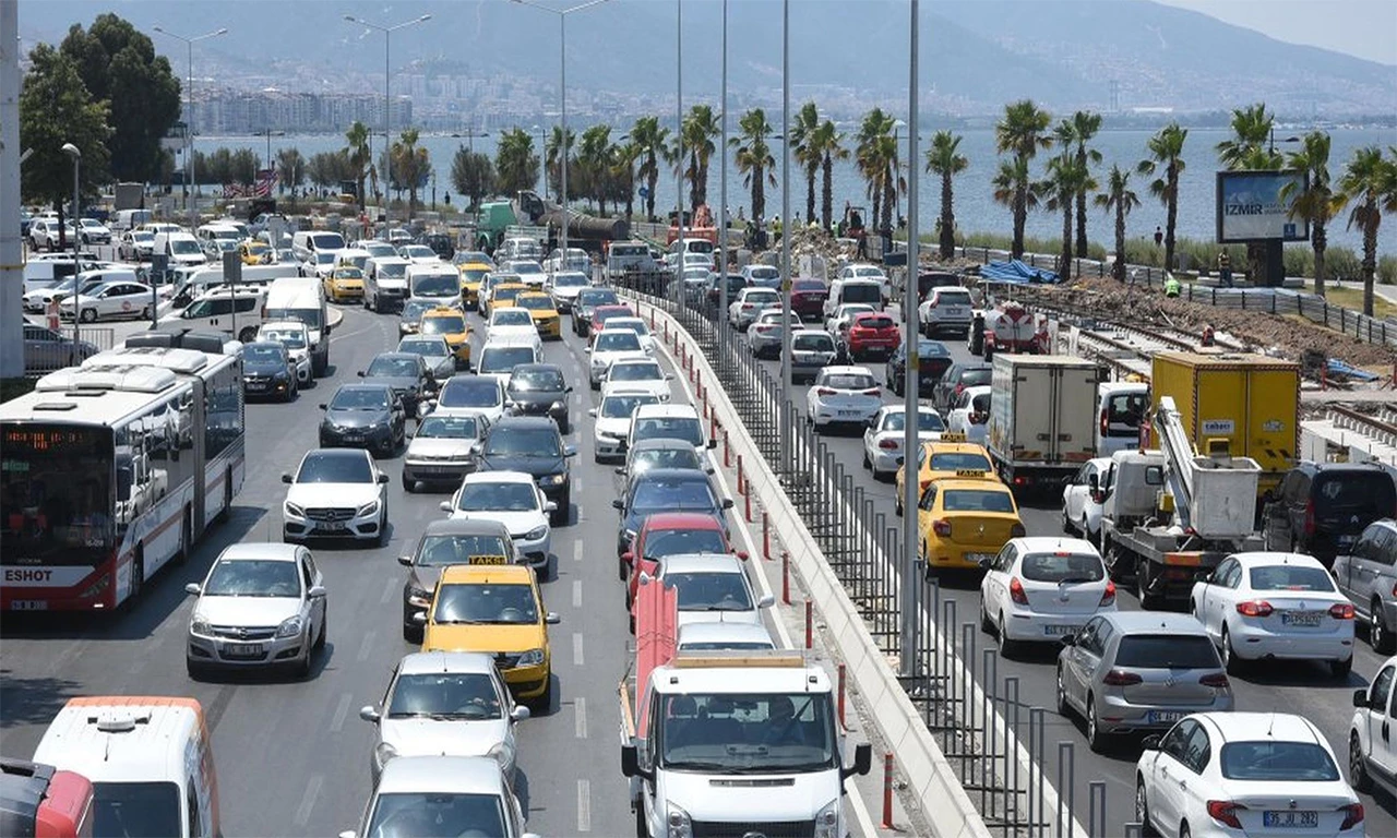 Trafiğe kayıtlı araç sayısı şaşkına çevirdi! TÜİK güncel verileri açıkladı