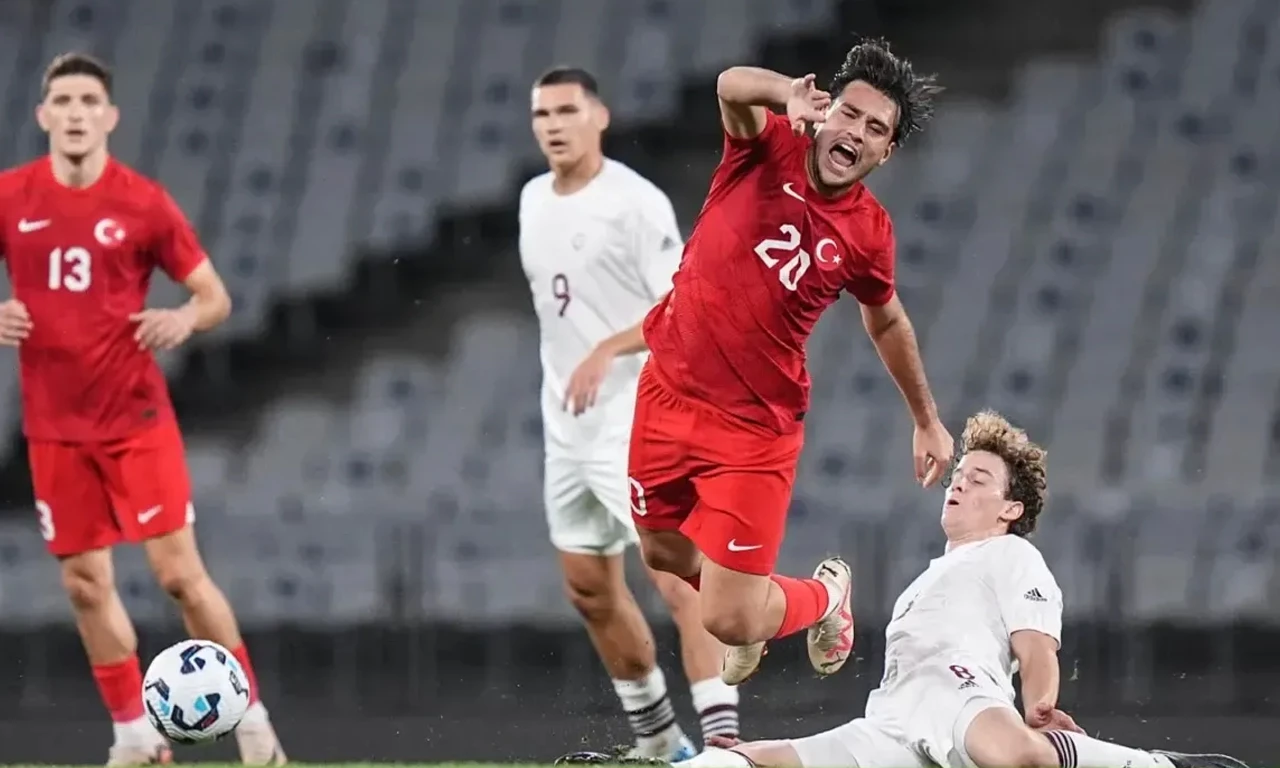 UEFA'dan Türk futbolcuya soruşturma: Suçu 'Filistin'e özgürlük' demek