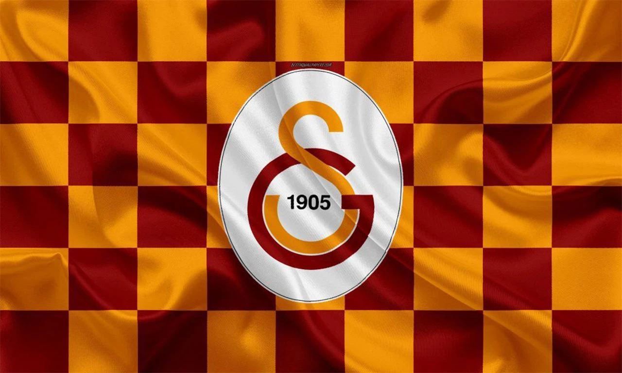 Galatasaray'da transfer iddiaları! Sarı-kırmızılı takım kadroya yeni isimler mi dahil ediyor?