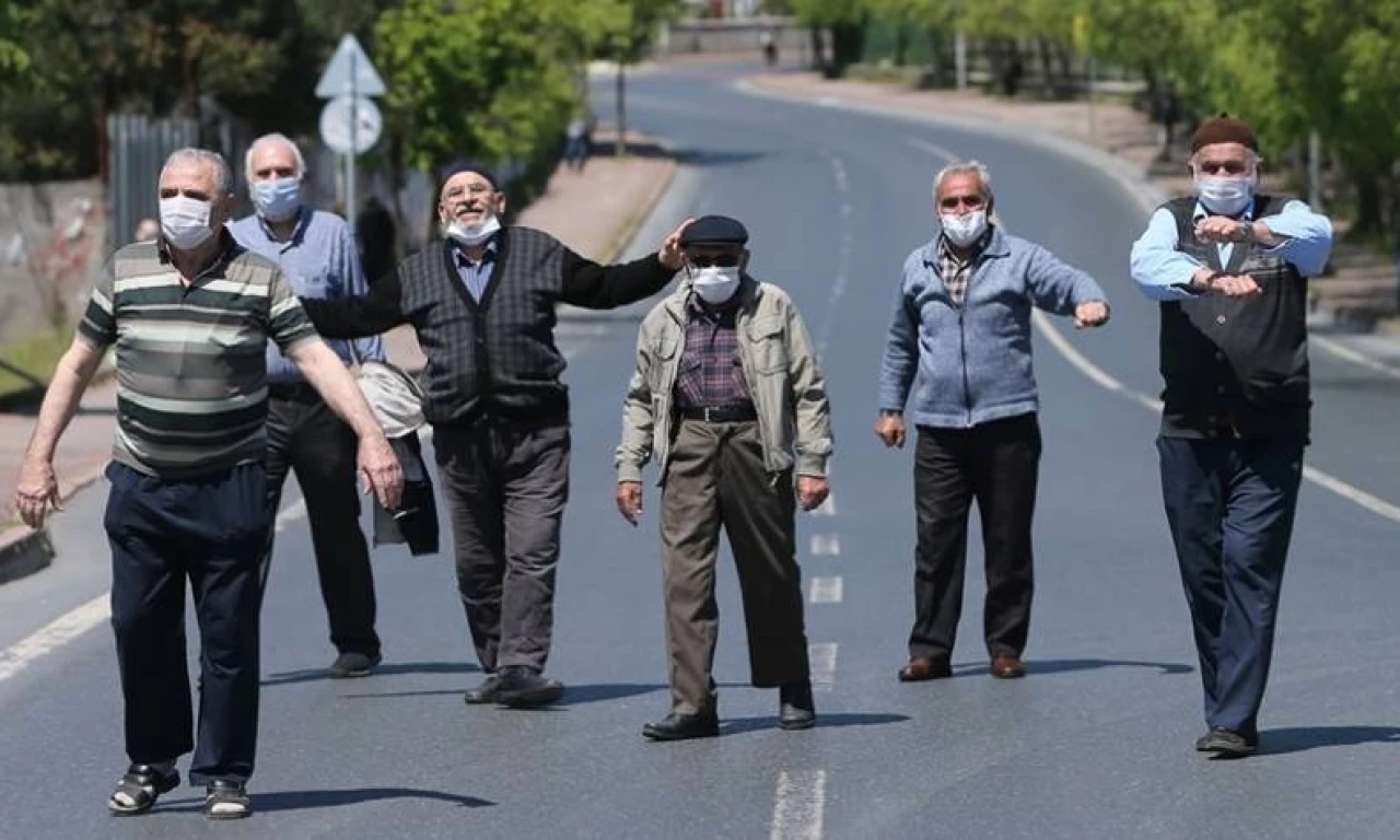 İBB emekli 10 bin TL pazar desteği başvurusu | İstanbul'da yaşamayanlar 10 bin TL pazar yardımı alabilir mi?