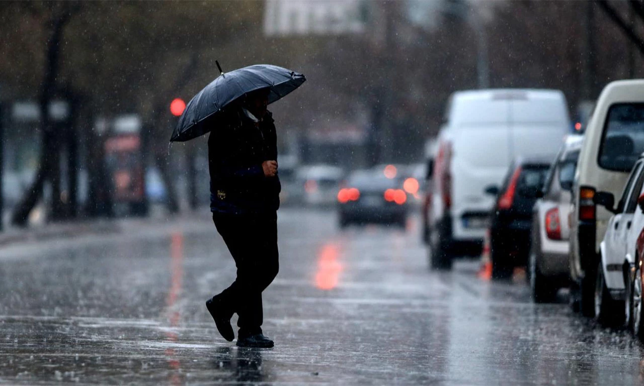 Meteoroloji uyardı: Hava durumuna bakmazsanız yandınız! Hafta sonu planlarınızı iptal edin