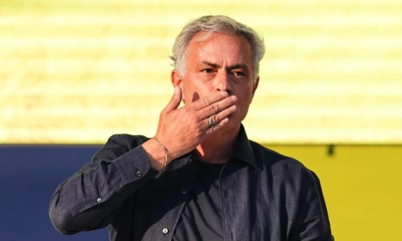 Fenerbahçe'yi sarsan iddia! Jose Mourinho Everton'a mı gidiyor? İşte kulislerde dönen iddialar...