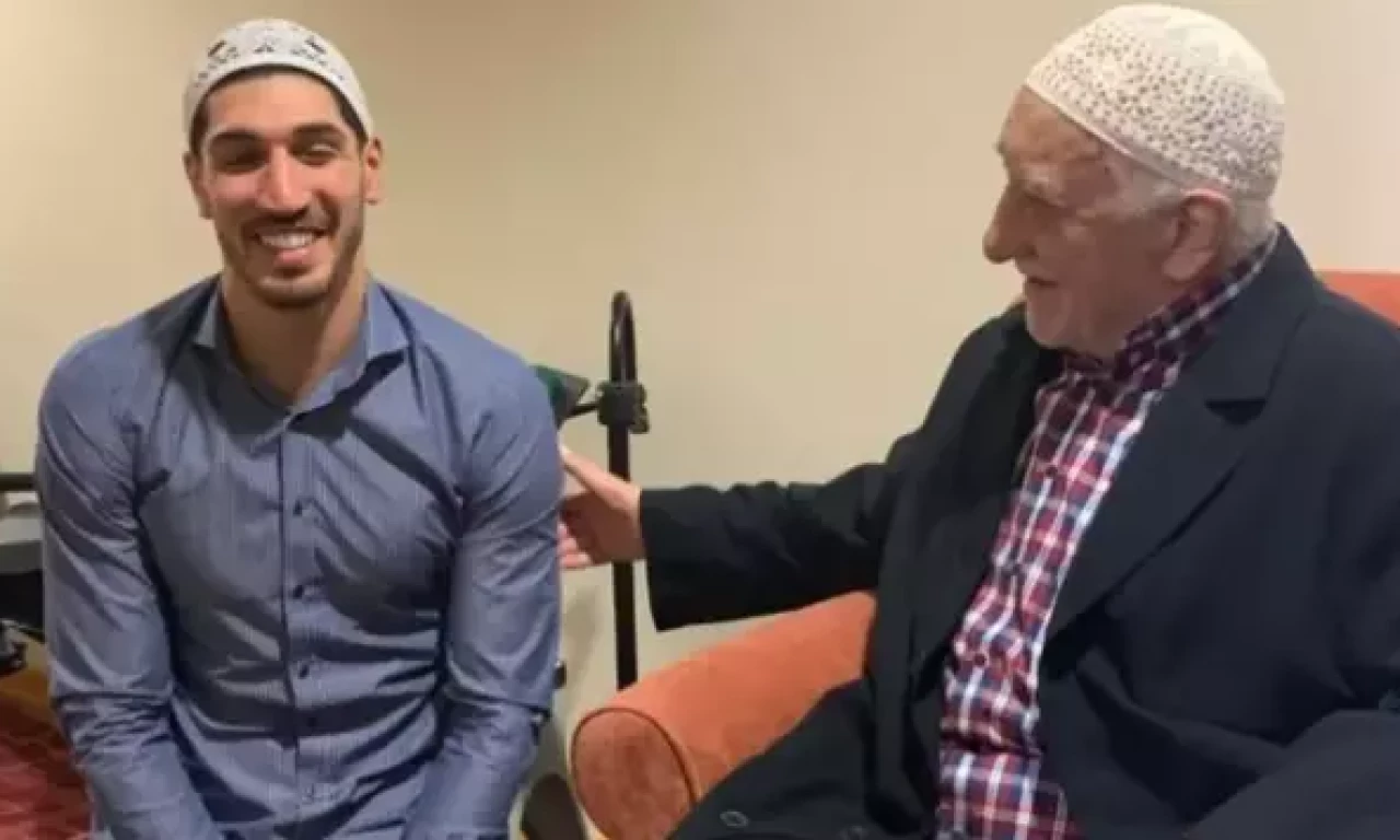 Terörist başı Gülen'in oğlu sahneye çıktı! Hain Enes Kanter'den Fethullah Gülen paylaşım: Yiğit hocam!