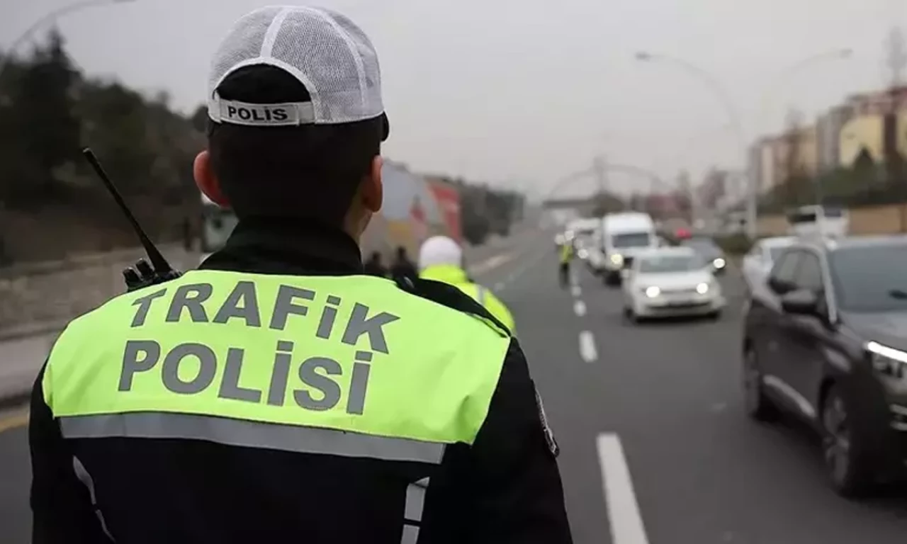 29 Ekim'de yola çıkanlar dikkat! İstanbul ve Ankara'da bazı yollar trafiğe kapalı!