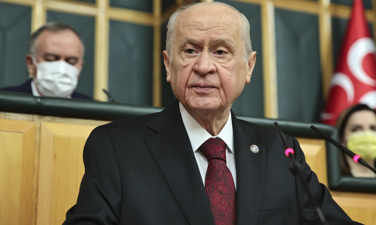 MHP lideri Bahçeli'den Anayasa çağrısı: Cumhurbaşkanı Erdoğan bir kez daha seçilmeli