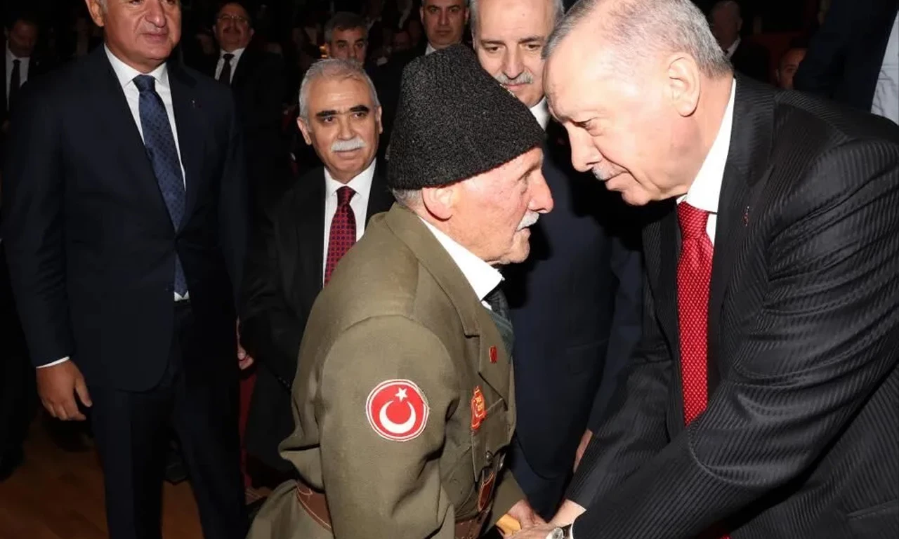 Erdoğan özel olarak davet etmişti: Kore Gazisi Uzun Cumhurbaşkanı ile bir araya geldi