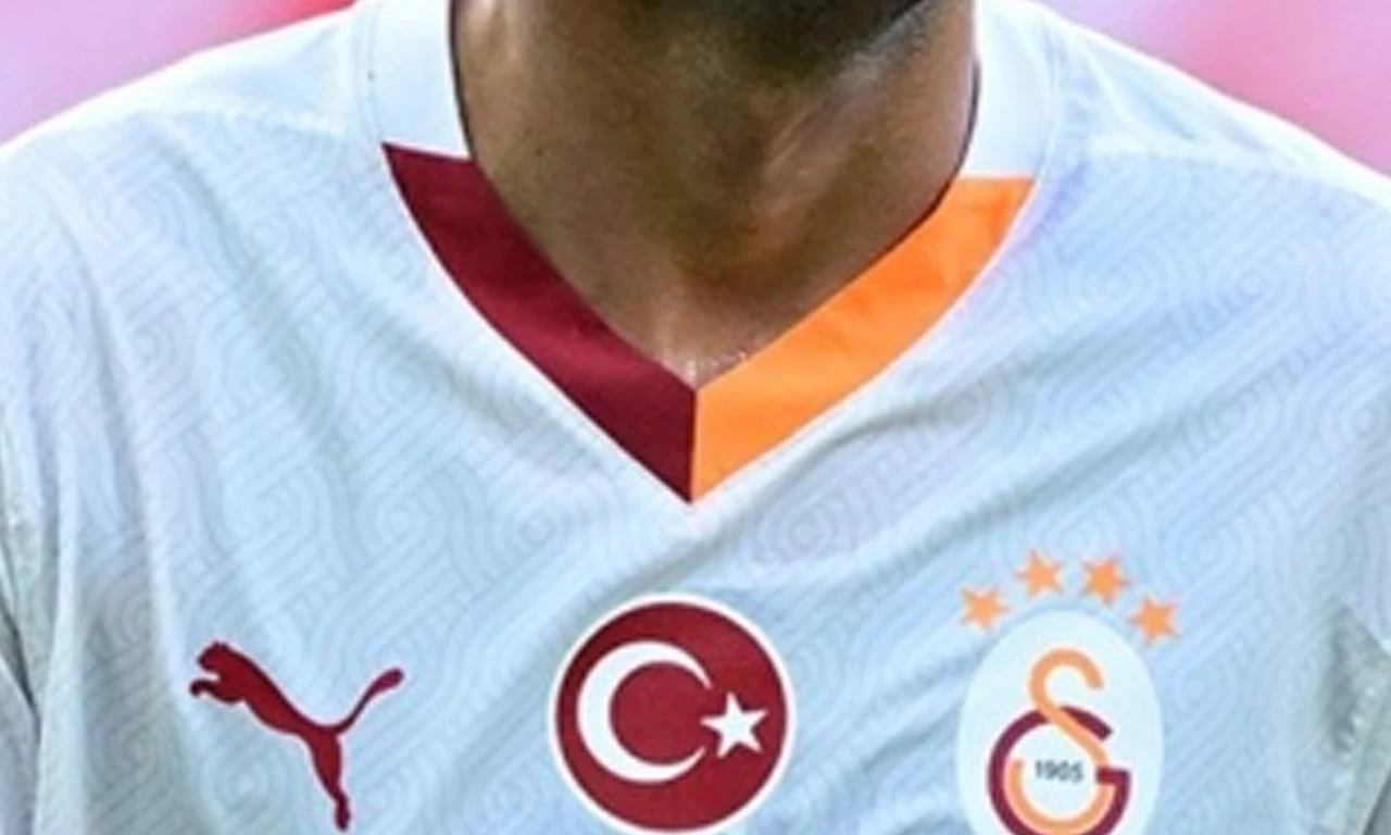 Galatasaraylı futbolcudan Amsterdam’da, kaçan İsrailli taraftarlara gönderme: 'Kadınlar ve çoçuklar olmayınca kaçıyorlar'